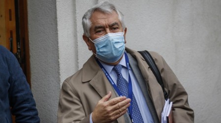 Ministro Paris en informe diario Covid-19: "Se observan 18 días de mejoría constante"