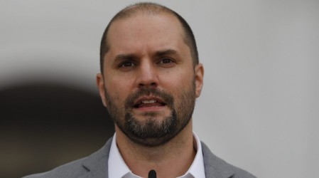 "Va a haber retiro": Gobierno apuesta por su proyecto del 10% con restricciones