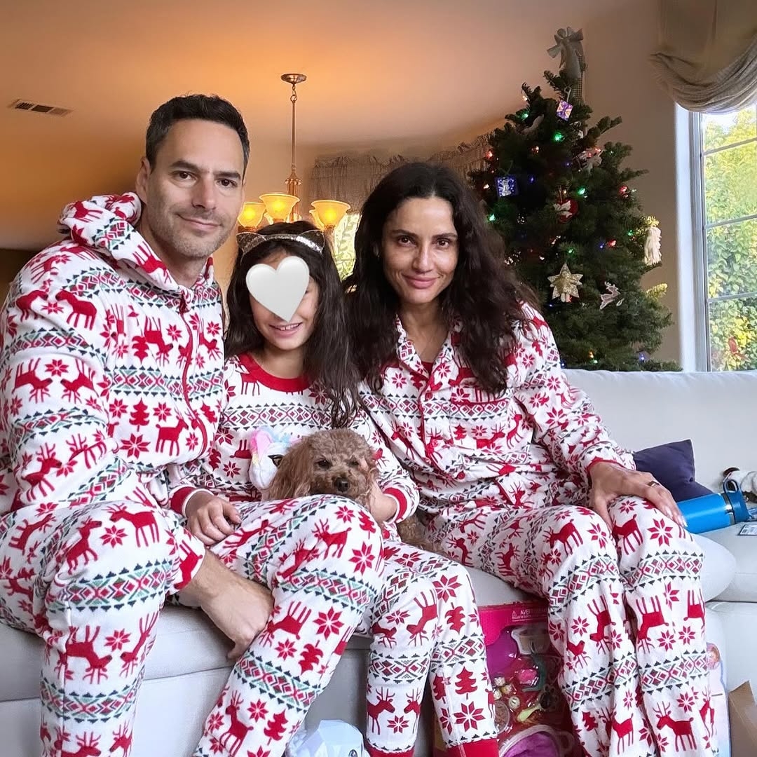 Lucas Akoskin, Luna Akoskin y Leonor Varela