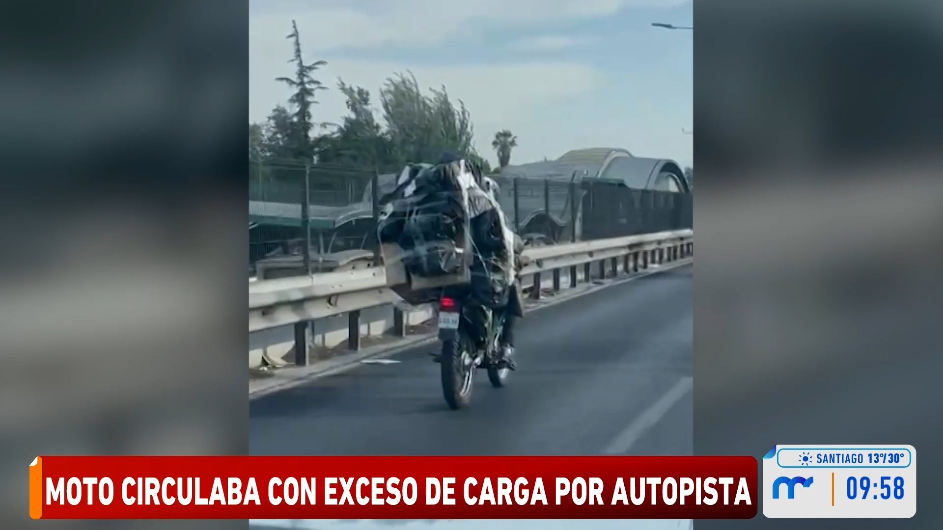 Moto con exceso de carga