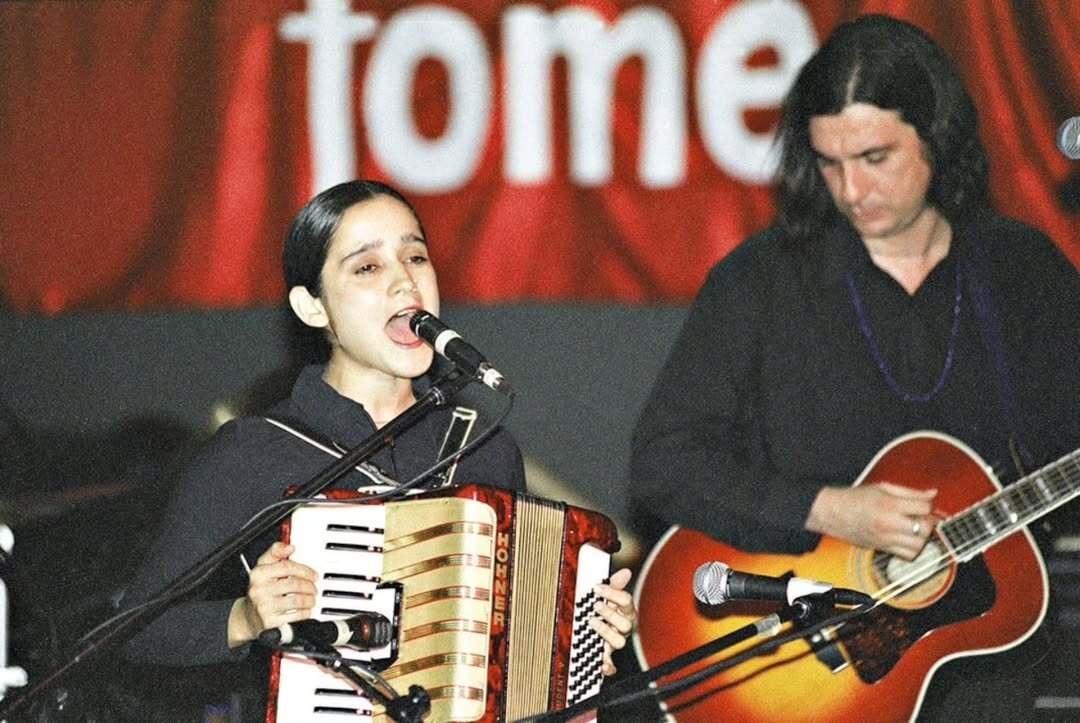 Julieta Venegas y Álvaro Henríquez