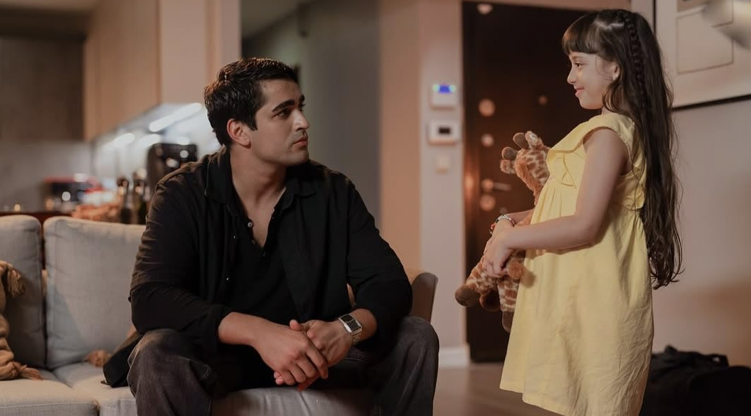 Mert Ramazan Demir y Ada Erma