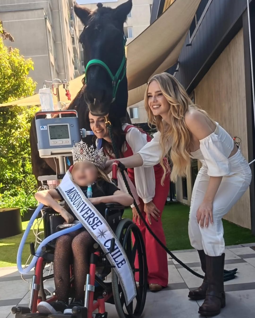 Trinidad Alegría e Inna Moll