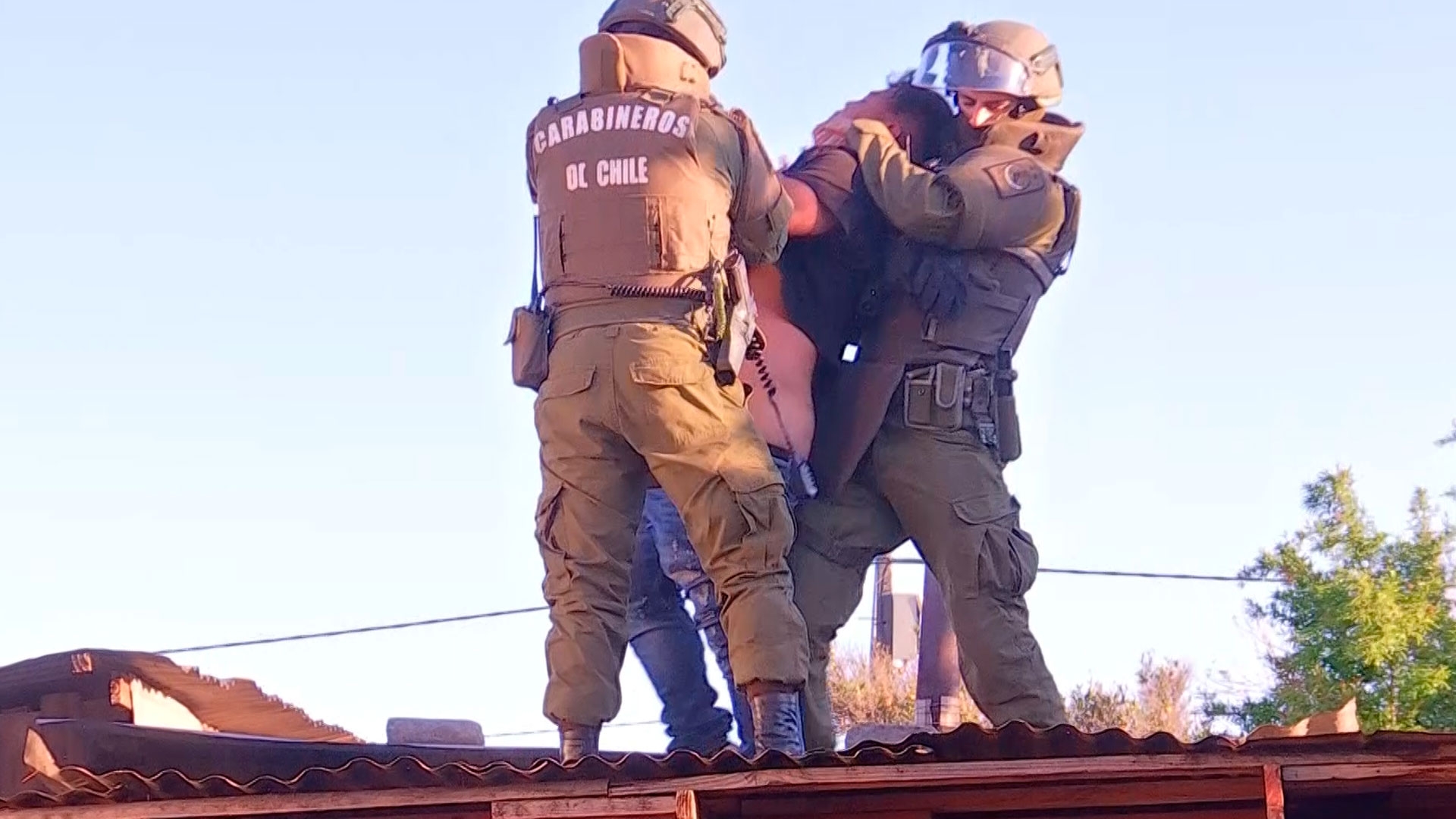 Detención de Carabineros