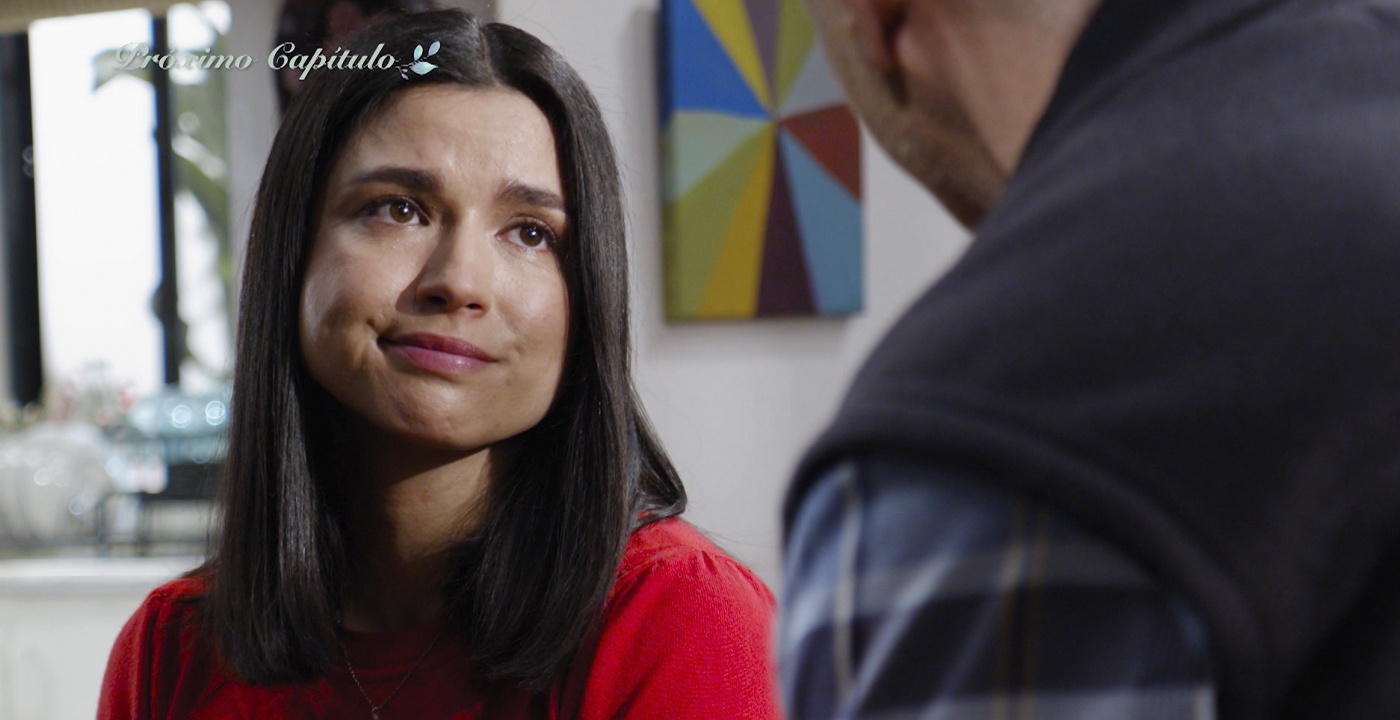 Diana (Nicole Espinoza)