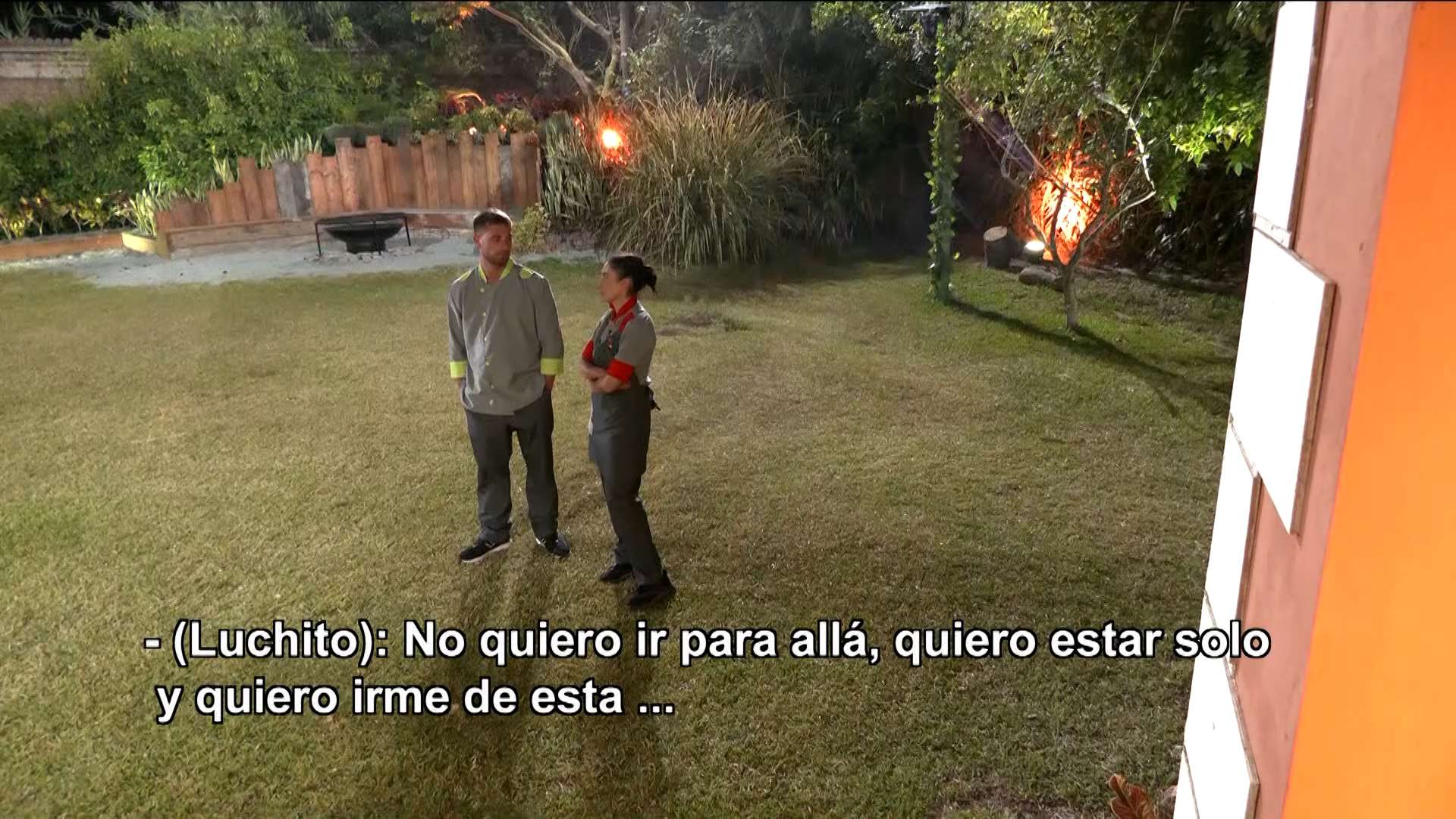 Fernando Solabarrieta consuela a Luis Sandoval