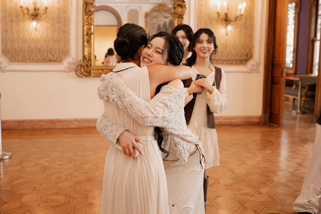 Macarena Ripamonti y Nmixx