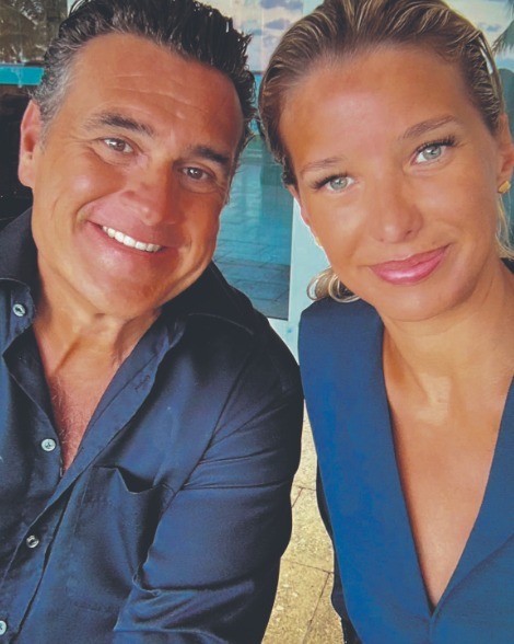 Claudia Schmidt y su esposo, John Bogdan / LUN