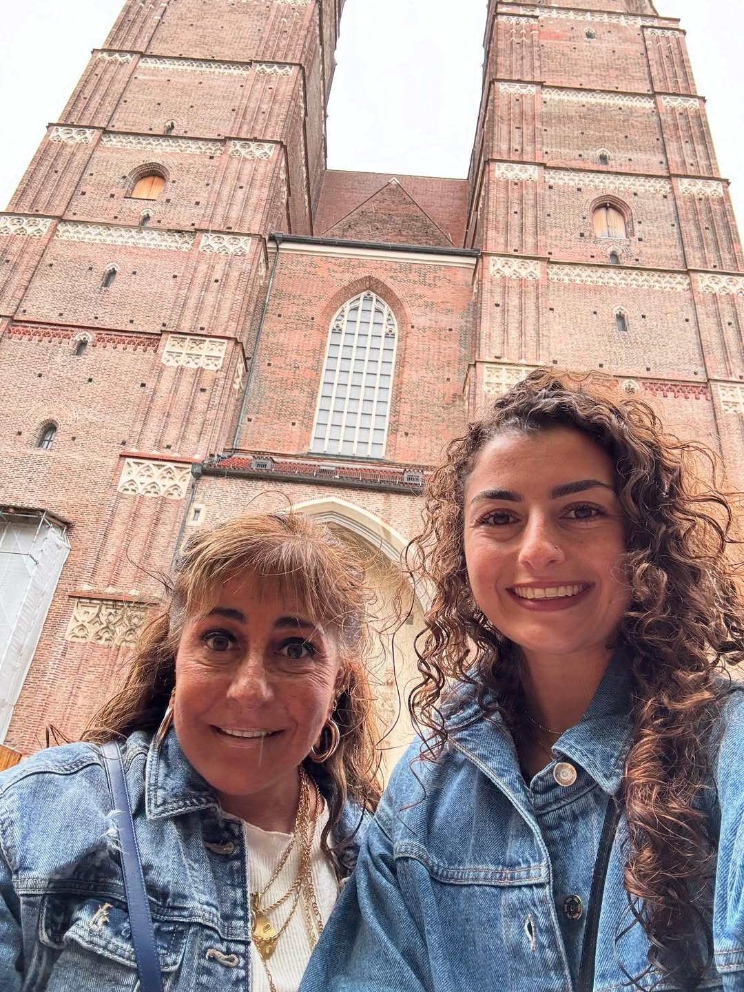 helhue sukni pelea hijas