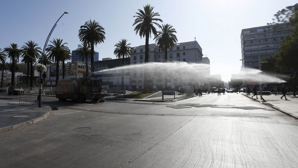 Se producen incidentes cerca de la Quinta Vergara en la previa del arranque del Festival de Viña Se producen incidentes cerca de la Quinta Vergara en la previa del arranque del Festival de Viña