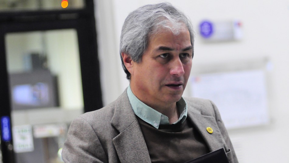 Mario Aguilar Presidente del Colegio de Profesores y renuncia de Cubillos: