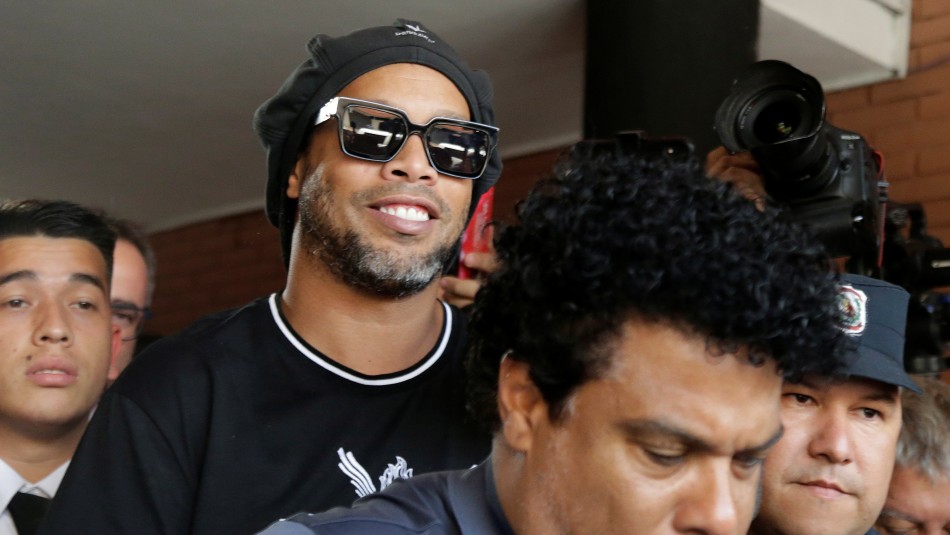 Ronaldinho Ronaldinho detenido en Paraguay.