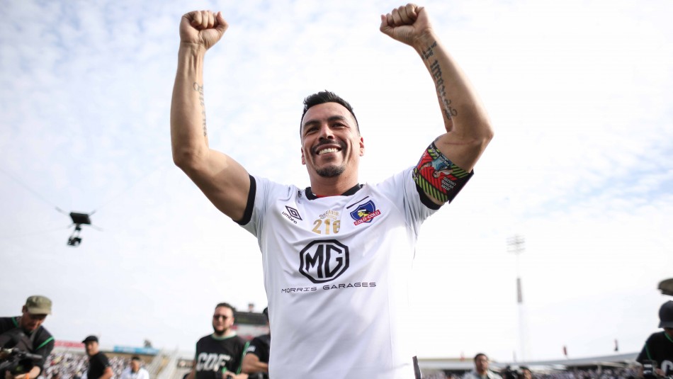 Colo Colo Esteban Paredes asumirá San Antonio Unido.