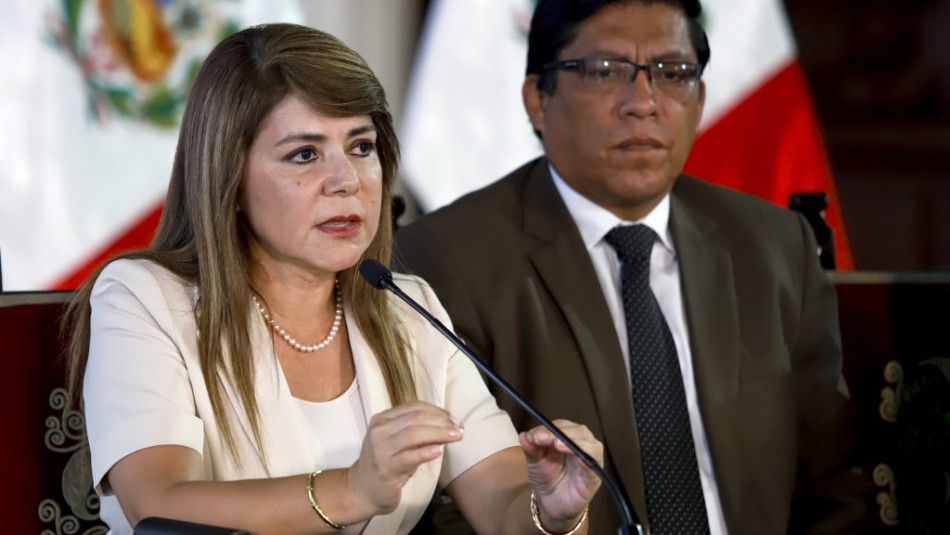 Presidente de Perú anuncia la salida de la ministra de Salud en medio de crisis por coronavirus