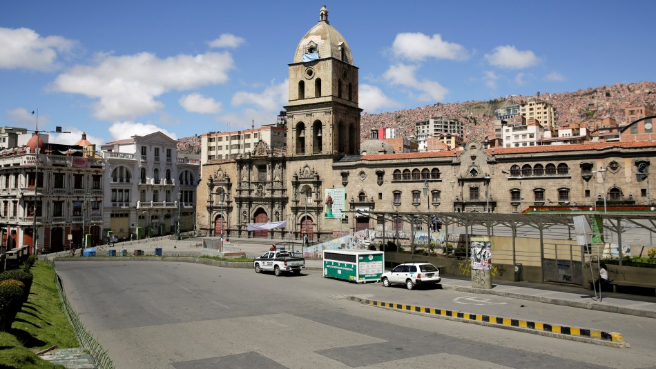 Bolivia Hasta el 15 de abril: Bolivia cierra las fronteras a los nacionales y prohíbe salir a la calle por coronavirus