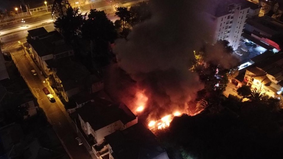 Viña del Mar: Incendio afecta nuevamente a la emblemática Casa de Italia Viña del Mar: Incendio afecta nuevamente a la emblemática Casa de Italia