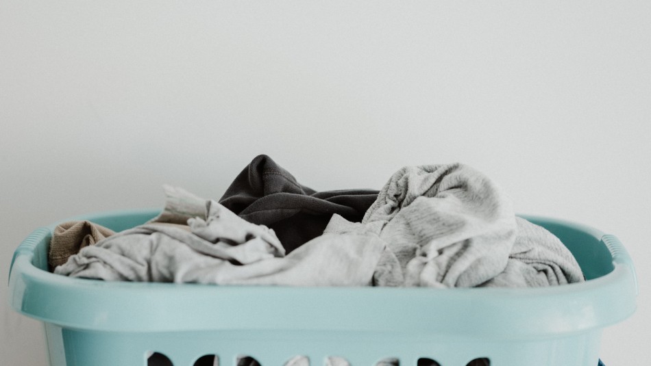 Limpieza en el hogar: ¿Cómo lavar la ropa de un paciente con Covid ...