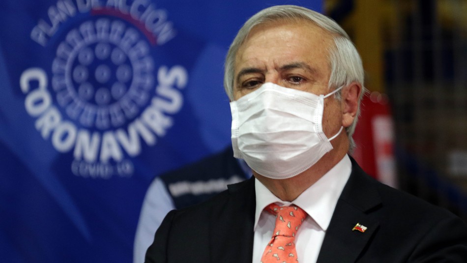 Ministro de Salud, Jaime Mañalich Más de 50 alcaldes exigen nuevas medidas para enfrentar el coronavirus y critican hermetismo del Minsal