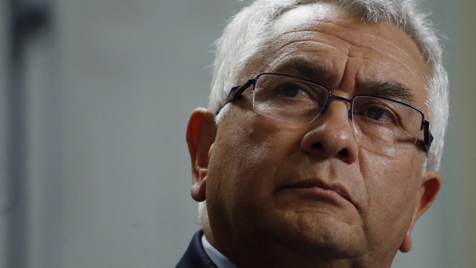 Enrique Paris anuncia querella por injurias y calumnias Enrique Paris anuncia querella por video que circula en redes sociales