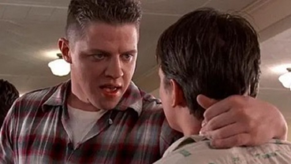 De malvado a pintor: Así luce Biff Tannen el antagonista de Volver al Futuro De malvado a pintor: Así luce Biff Tannen el antagonista de Volver al Futuro