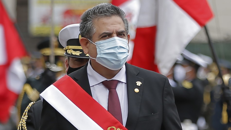 Crece presión para que renuncie el presidente Manuel Merino en Perú
