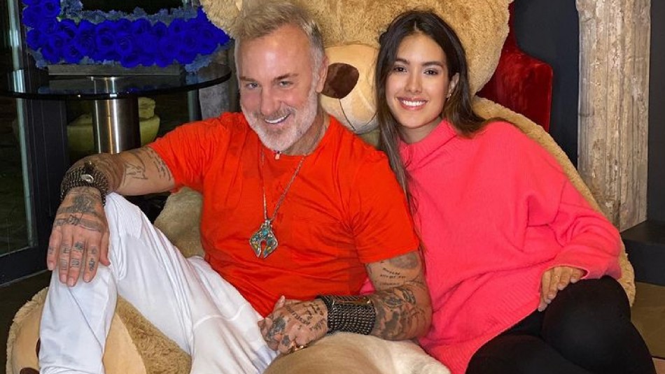 Sharon Fonseca asegura que su hija recién nacida se parece a Gianluca Vacchi Sharon Fonseca asegura que su hija recién nacida se parece a Gianluca Vacchi