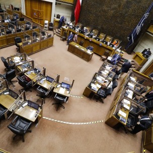 Senado discute proyecto de segundo retiro del 10% de la oposición Senado discute proyecto de segundo retiro del 10% de la oposición