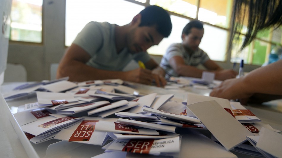 Distrito 6: Revisa los candidatos a constituyentes Distrito 6: Revisa los candidatos a constituyentes
