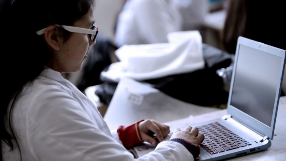 Becas TIC Junaeb: Revisa cuándo comienza la entrega de los PC gratuitos Becas TIC