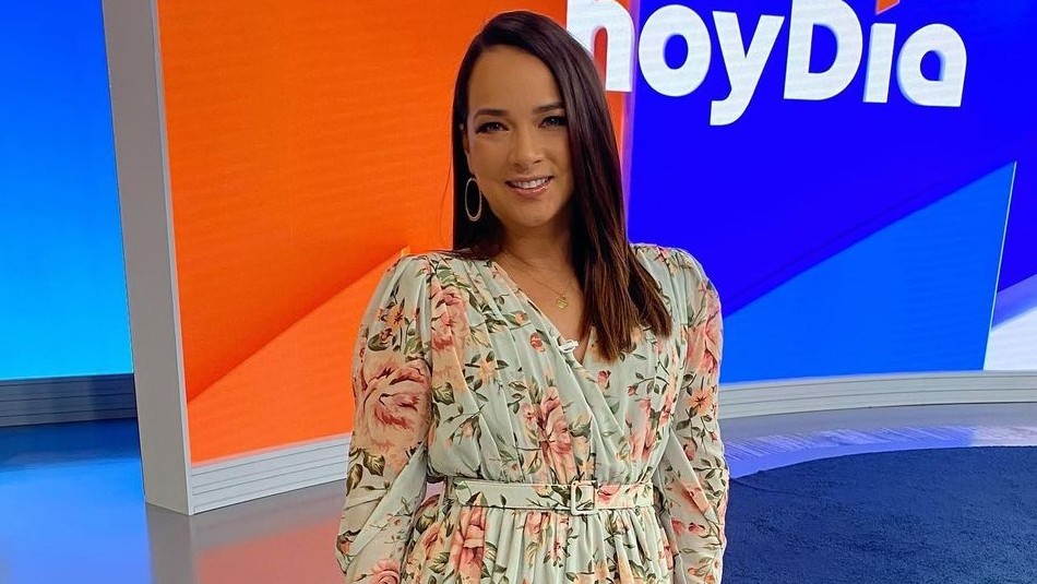 Un enamorado Toni Costa elogia el estilo de Adamari López para sus clases de tenis Un enamorado Toni Costa elogia el estilo de Adamari López para sus clases de tenis