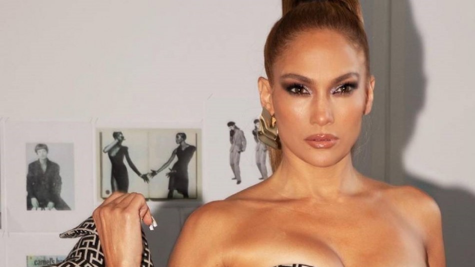 El raro look de Jennifer Lopez en una bañera: Aseguran que es idéntica a El raro look de Jennifer Lopez en una bañera: Aseguran que es idéntica a
