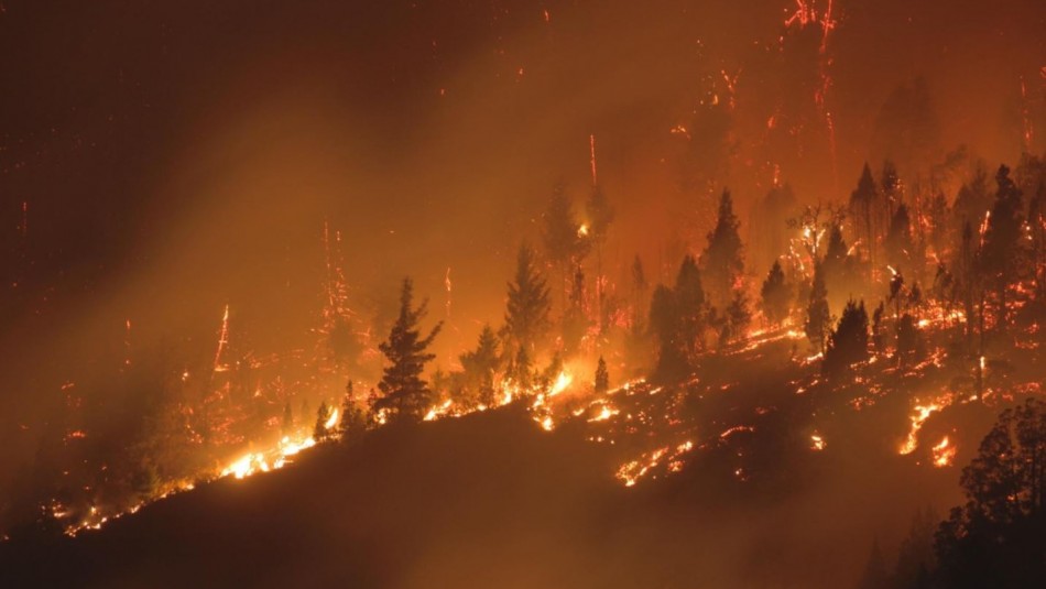 Se quema la Patagonia argentina: 7 heridos, 15 desaparecidos y 200 evacuados por los incendios Se quema la Patagonia argentina: 7 heridos, 15 desaparecidos y 200 evacuados por los incendios