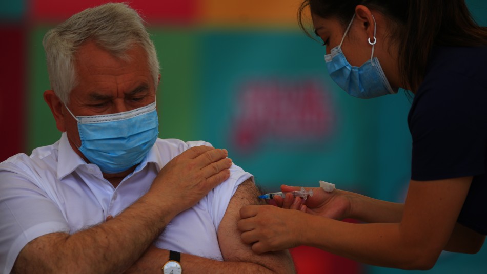 Enrique Paris Paris muestra preocupación por aumento de contagios y defiende permiso de vacaciones