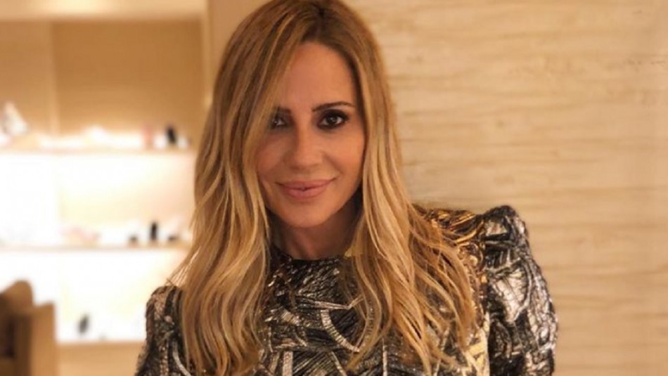 Marta Sánchez presenta a su hija de 18 años Marta Sánchez presenta a su hija de 18 años: Posó por primera vez con ella para una revista