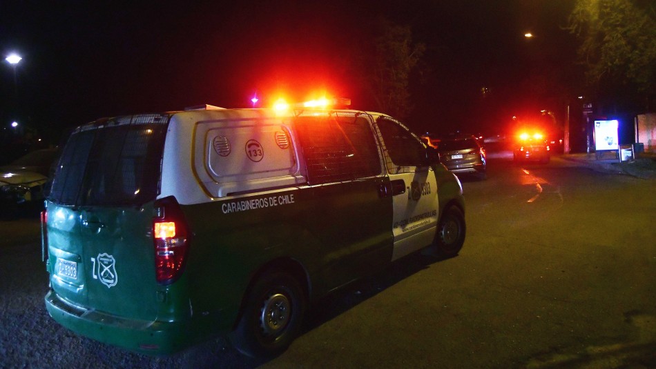 14 detenidos en fiesta clandestina en La Reina, la noche previa al retroceso a Fase 2 14 detenidos en fiesta clandestina en La Reina, la noche previa al retroceso a Fase 2