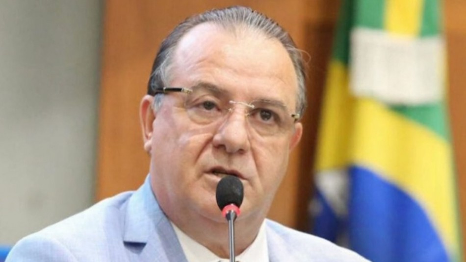 Muere por coronavirus diputado brasileño que propuso ley contra la vacunación Diputado brasileño que propuso ley contra la vacunación murió tras contagiarse de coronavirus