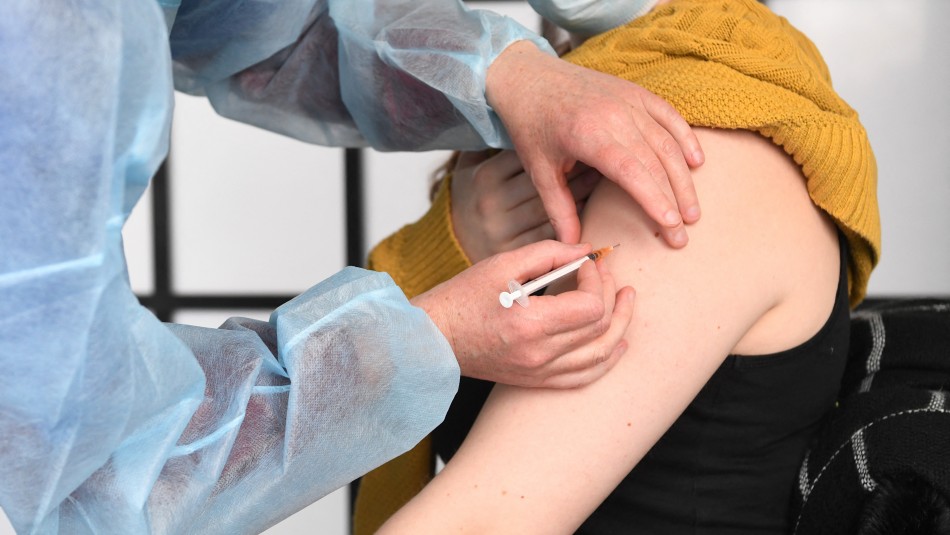 Vacuna de AstraZeneca contra el coronavirus OMS recomienda que los países sigan usando