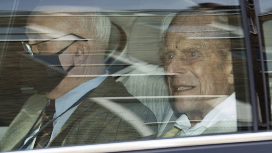 Duque de Edimburgo Marido de la reina Isabel II sale del hospital tras problemas cardíacos