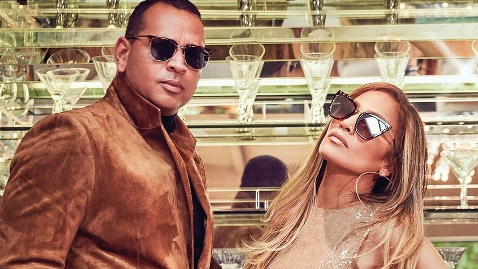 Jennifer Lopez y Alex Rodríguez se besan apasionadamente y acaban con los rumores de separación Jennifer Lopez y Alex Rodríguez se besan apasionadamente y acaban con los rumores de separación