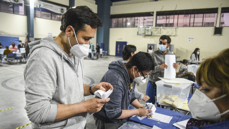 Vocales de mesa serán vacunados a partir de la próxima semana Elecciones de abril: vocales de mesa serán vacunados a partir de la próxima semana