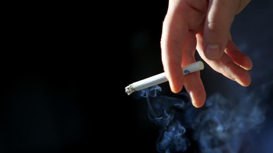 Argentina Mamá grabó a su bebé de dos años fumando.