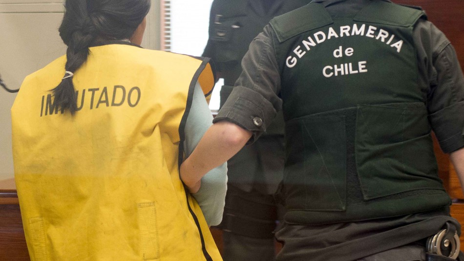 Imagen referencial de archivo Mujer acusada de matar a un hombre a fierrazos seguirá en prisión preventiva