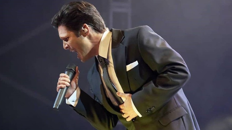La enfermedad de Luis Miguel que deja al descubierto nuevo tráiler de la serie de Netflix La enfermedad de Luis Miguel que deja al descubierto nuevo tráiler de la serie de Netflix