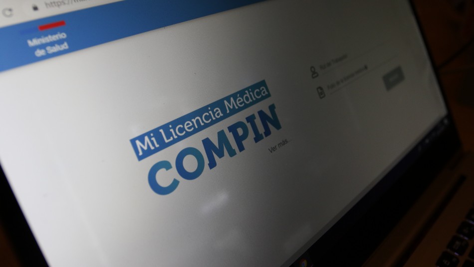 Gobierno confirma que enmendará polémica circular sobre licencias médicas por coronavirus Gobierno confirma que enmendará polémica circular sobre licencias médicas por coronavirus