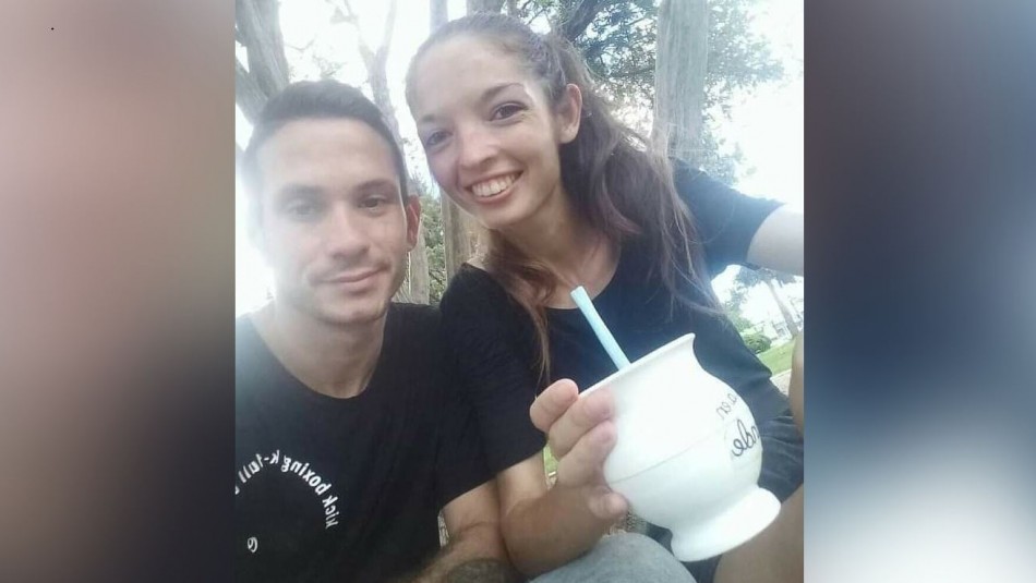 Investigan a madre de niño asesinado a golpes: pareja está detenida por abuso sexual y homicidio Investigan a madre de niño asesinado a golpes: pareja está detenida por abuso sexual y homicidio