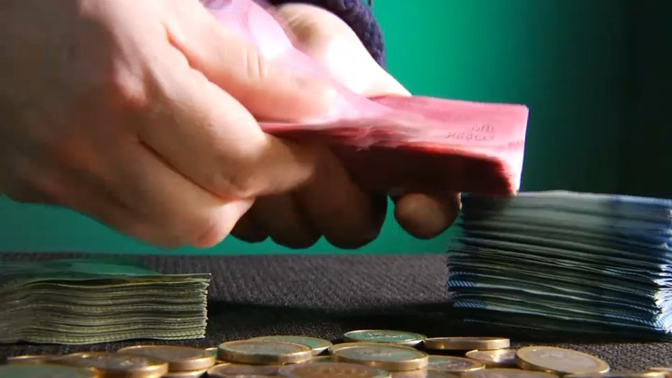 Tercer retiro del 10% versus ayudas estatales: Los alcances y los montos de las iniciativas Tercer retiro del 10% versus ayudas estatales: Los alcances y los montos de las iniciativas