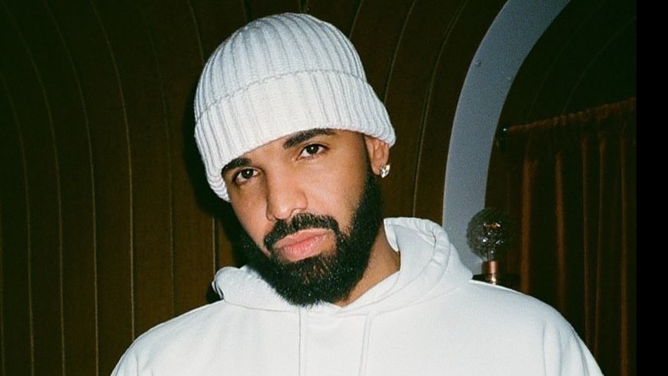 Arrestan a mujer que entró a mansión de Drake con un cuchillo: Golpeó a guardia con una tubería Arrestan a mujer que entró a mansión de Drake con un cuchillo: Golpeó a guardia con una tubería