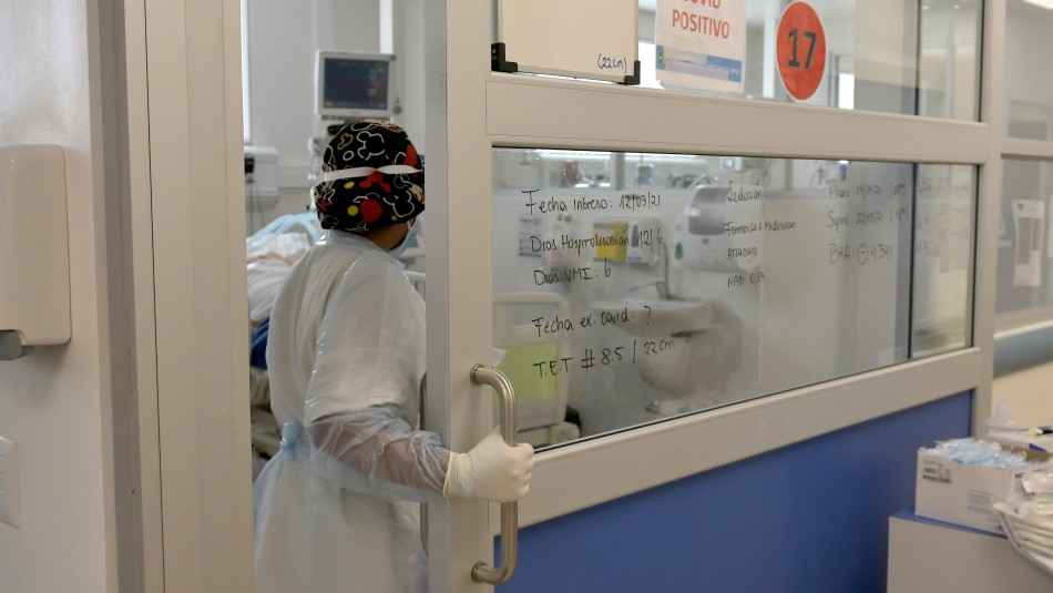 Infectólogo se refiere a situación sanitaria en Chile Infectólogo: