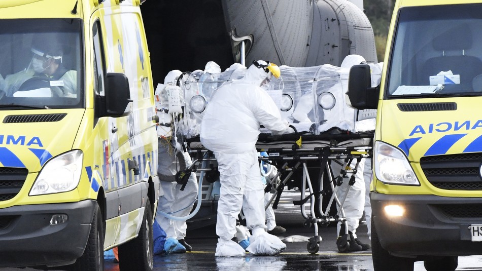 Ministro Paris lamenta muerte de paramédico en Hospital de Valdivia