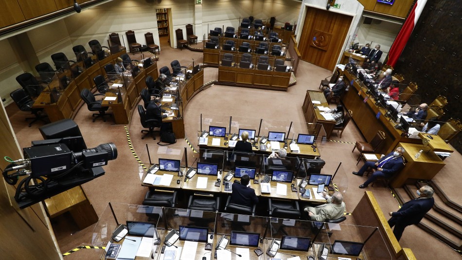 Sala del Senado Bono de Clase Media y préstamo solidario: Este domingo el Senado revisa el proyecto